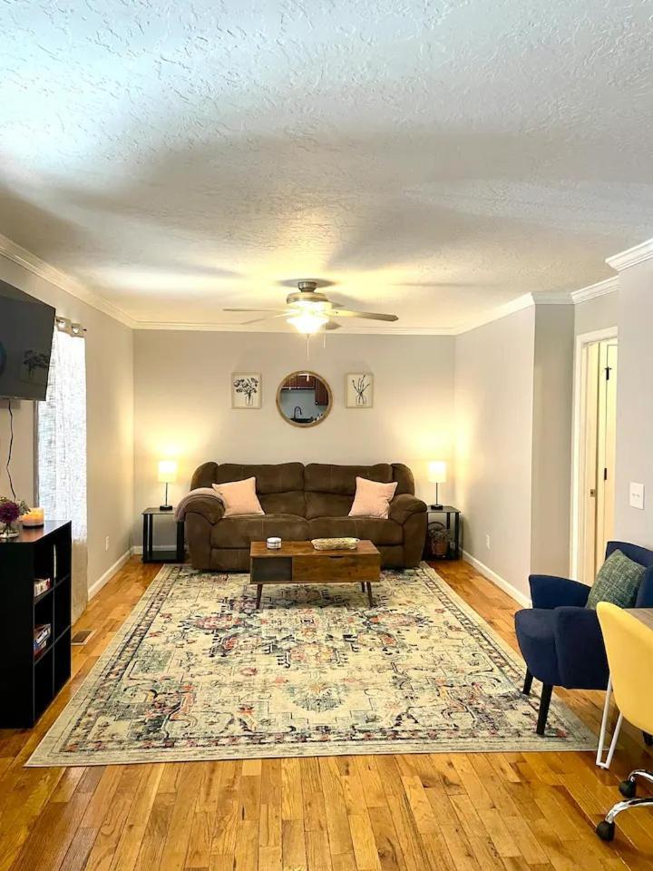 Cozy 2 Bedroom Townhouse Near Lake And Restaurants Guntersville Esterno foto